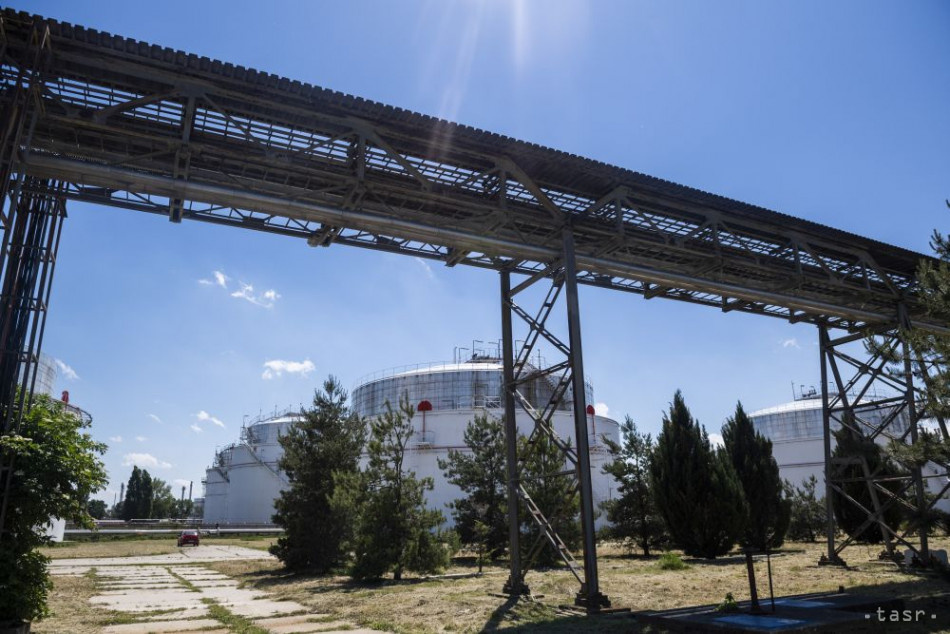 Indická Reliance Industries bude platiť za ruskú ropu v rubľoch